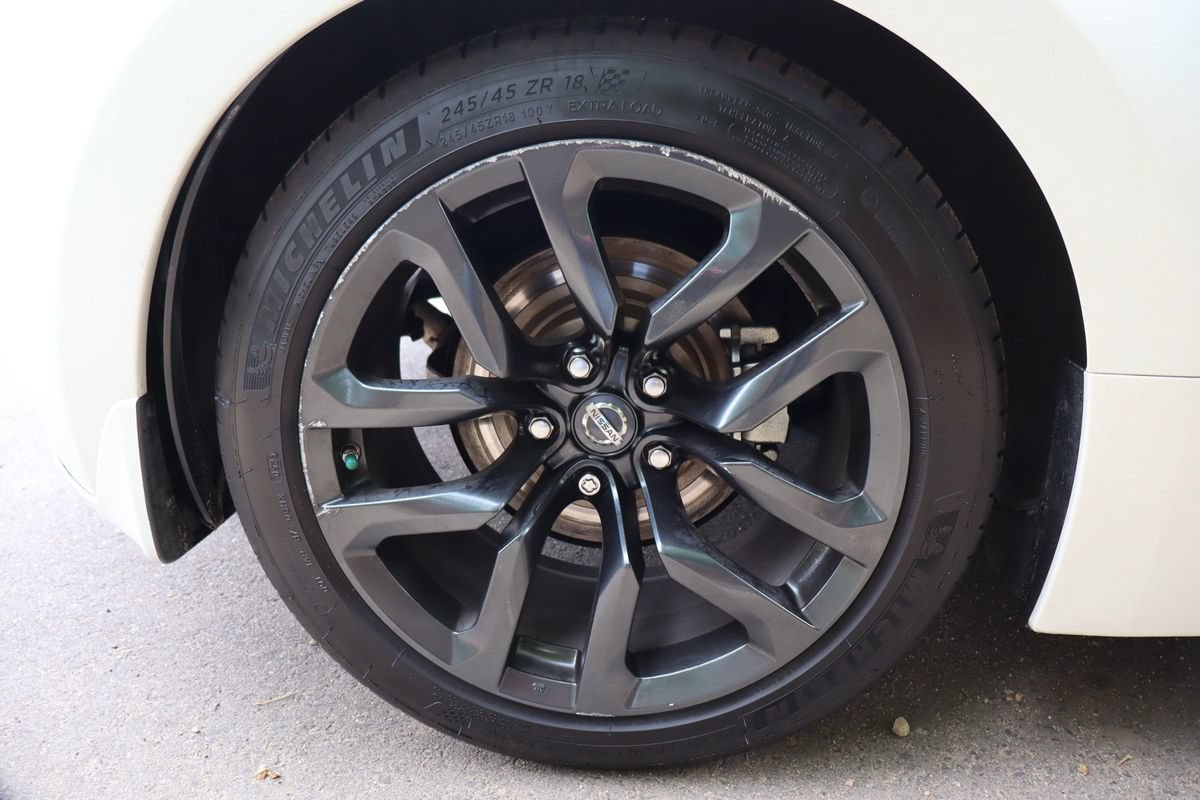 Used 2019 Nissan 370Z Touring RWD image 37