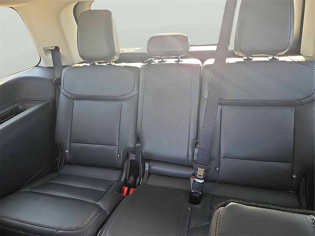 New 2025 Ford Expedition Active image 9