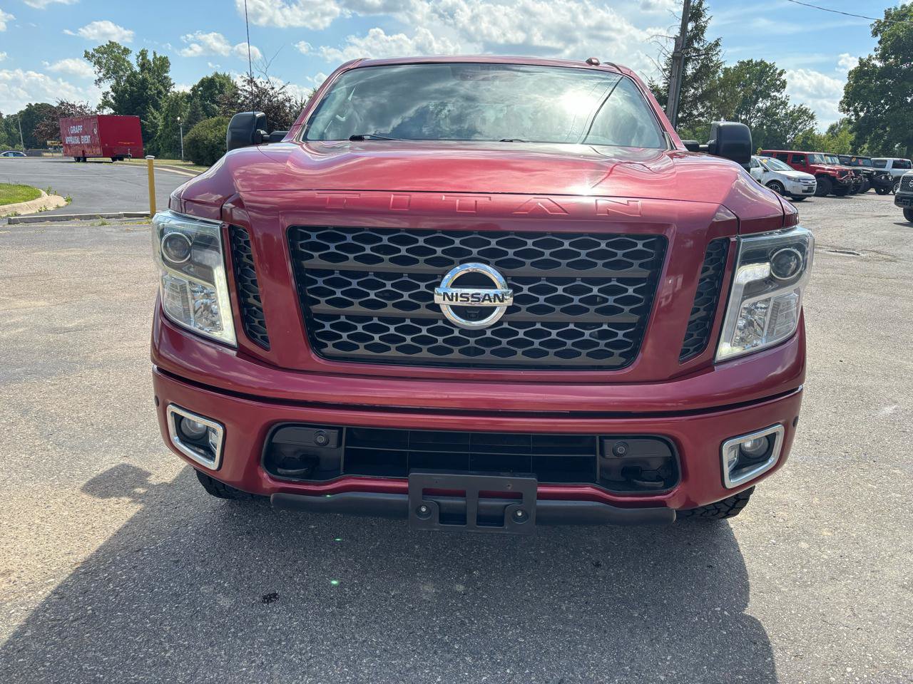 Used 2018 Nissan Titan PRO-4X AWD/4WD image 8