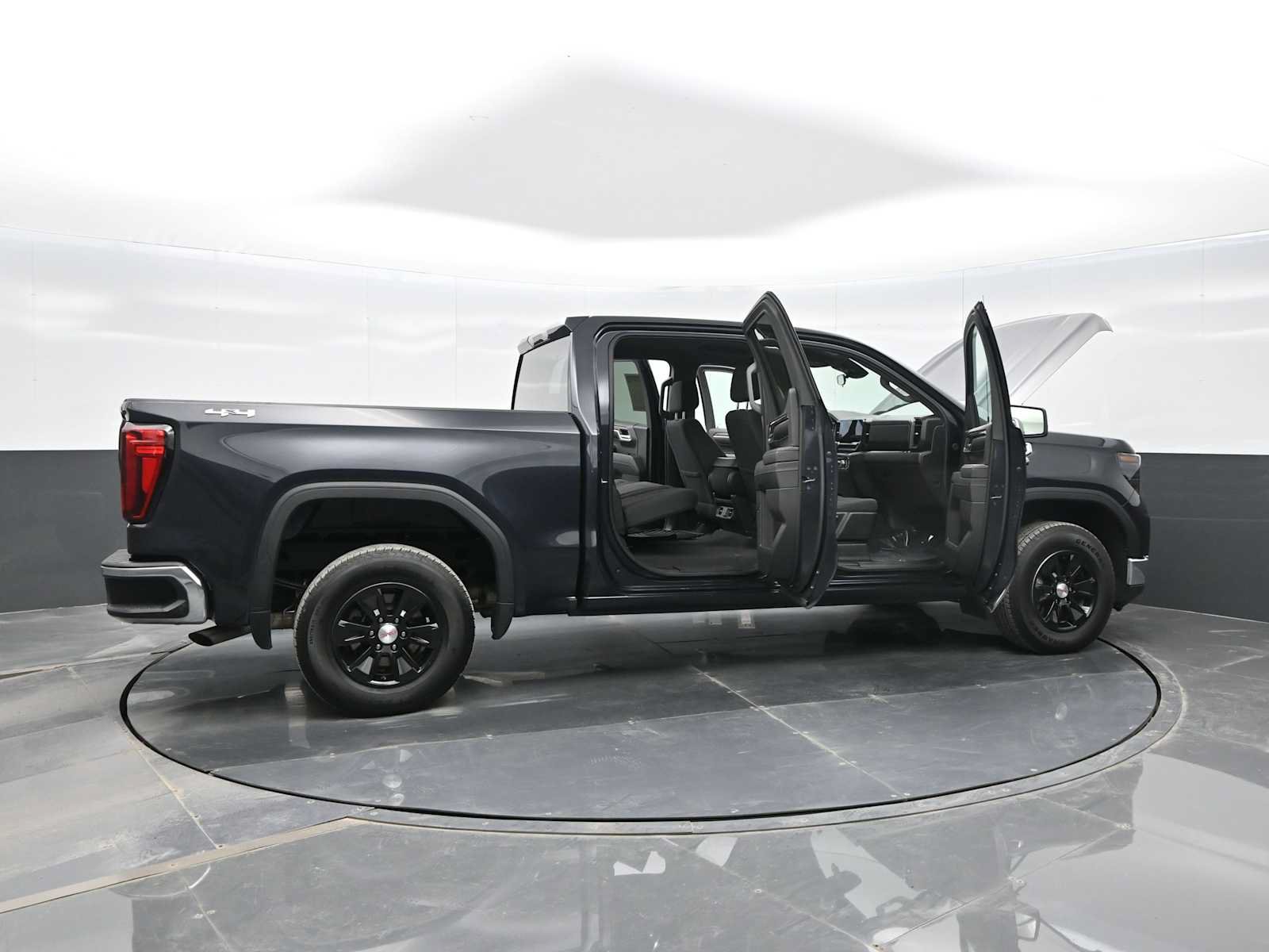 Used 2024 GMC Sierra 1500 SLE AWD/4WD image 39
