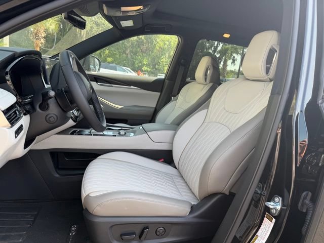 Used 2027 INFINITI QX60 Autograph w/ Dark Cargo Package AWD/4WD image 8