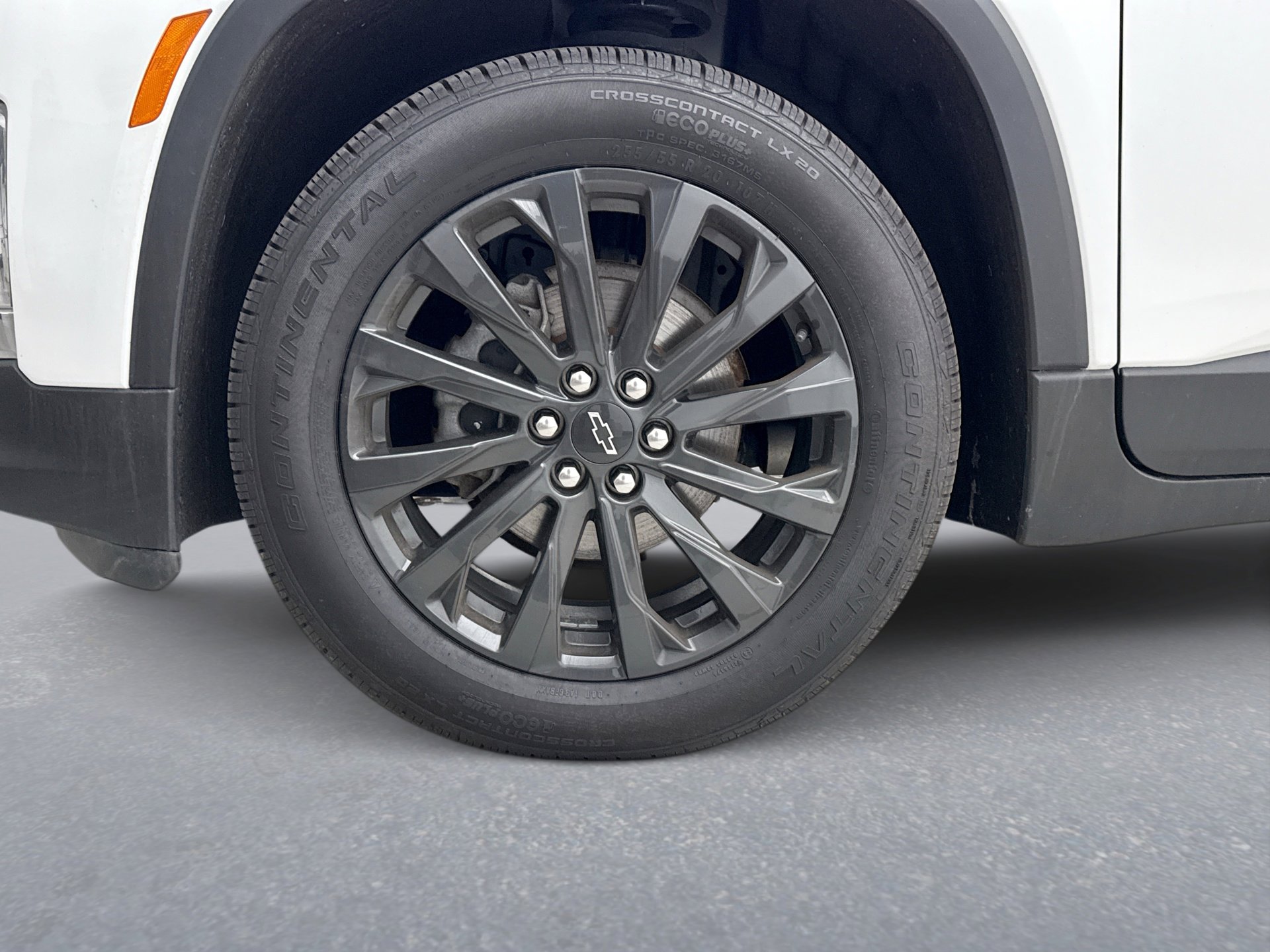 Used 2023 Chevrolet Traverse RS image 26