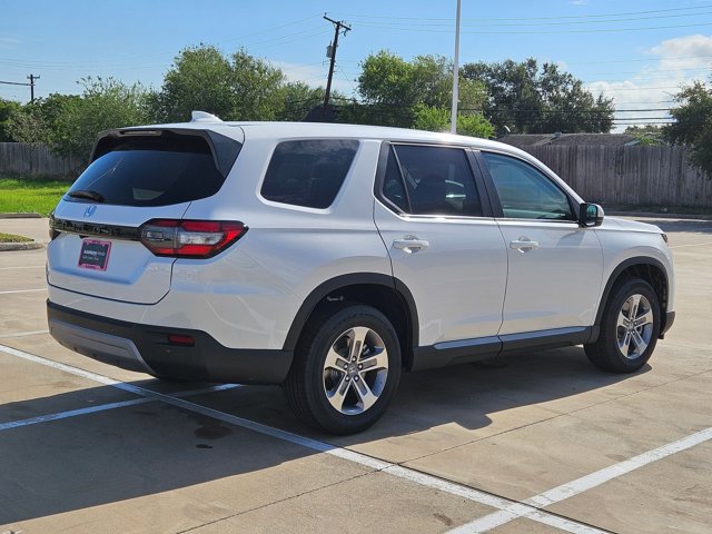 Used 2025 Honda Pilot EX-L image 2