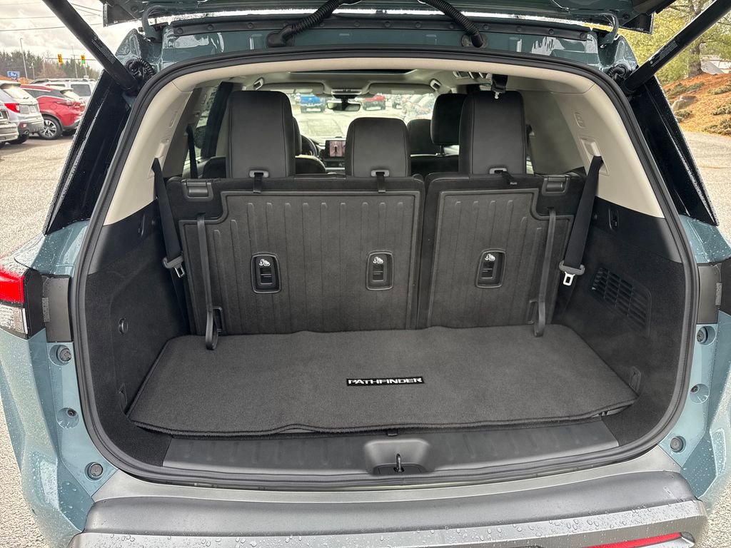 New 2026 Nissan Pathfinder Platinum image 24