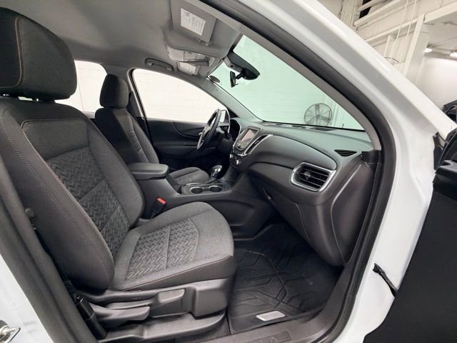 Certified 2024 Chevrolet Equinox LT w/ LPO, Floor Liner Package FWD image 27