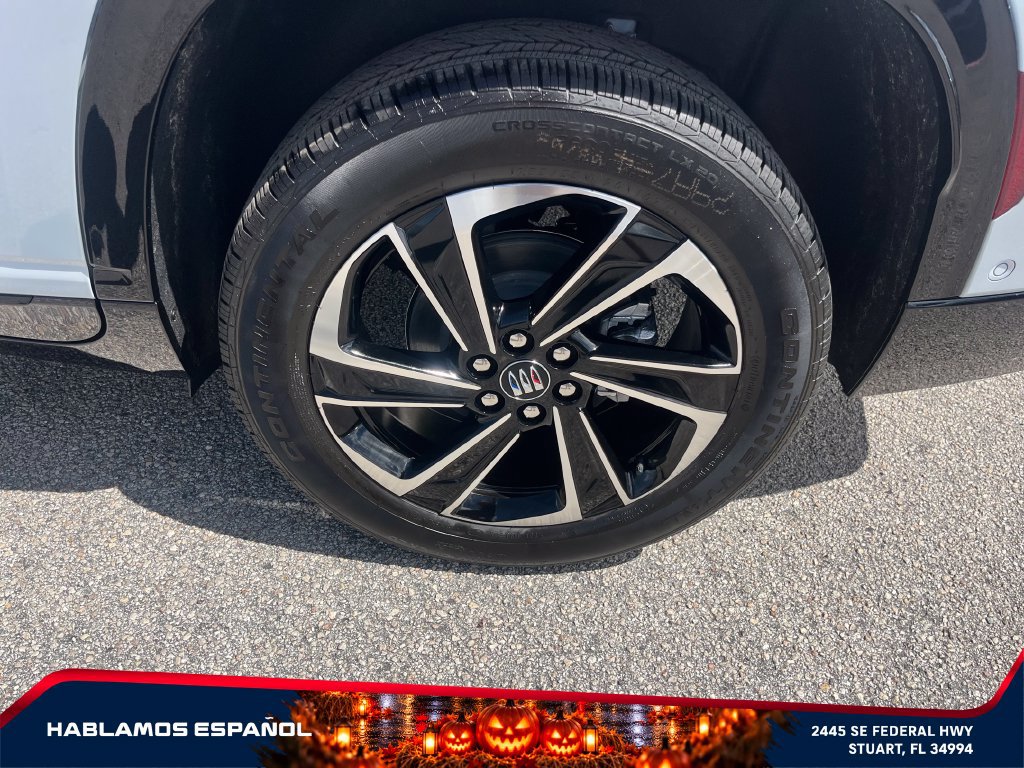New 2027 Buick Enclave Sport Touring w/ Super Cruise Package FWD image 9