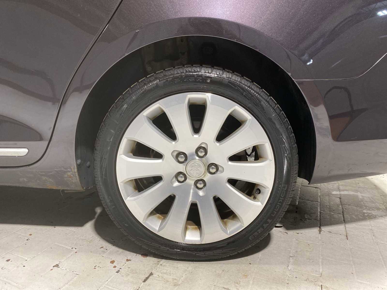 Used 2014 Buick LaCrosse Leather image 8