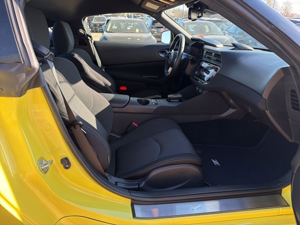 Used 2024 Nissan Z Sport w/ Floor Mat Package image 16