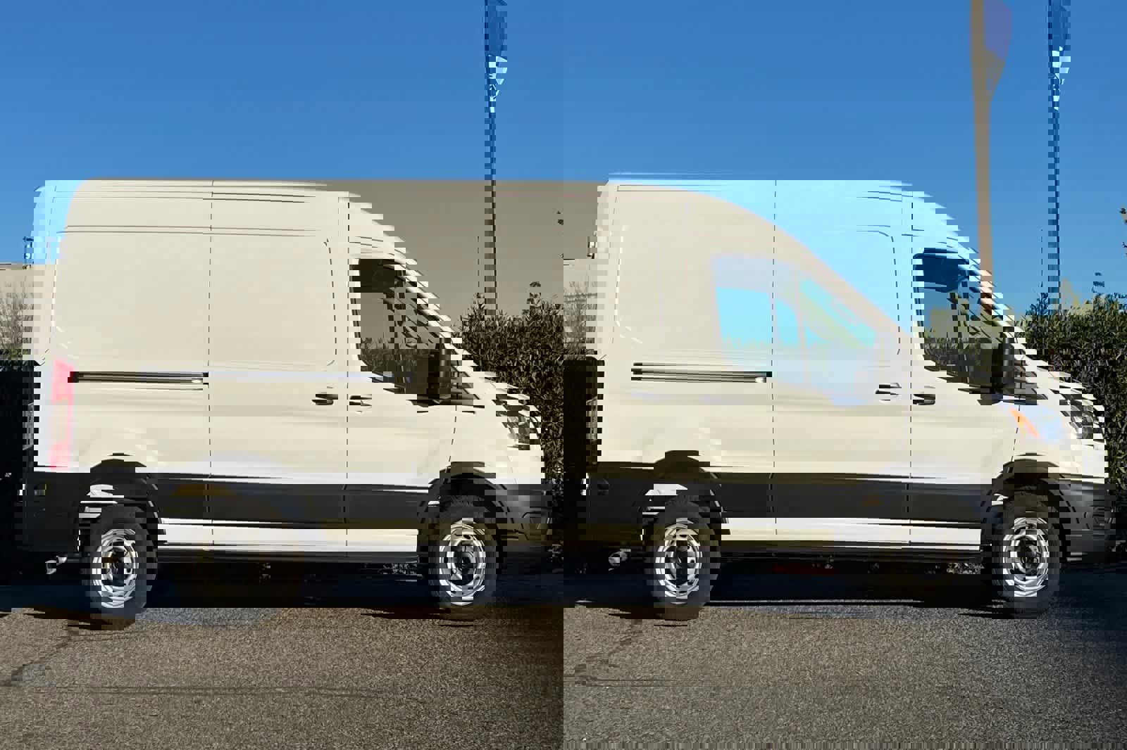 New 2026 Ford Transit 250 148 Medium Roof image 7