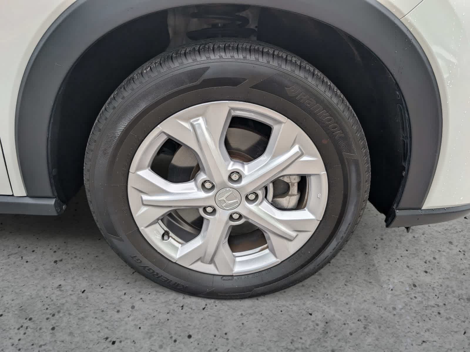Certified 2024 Honda HR-V LX image 9