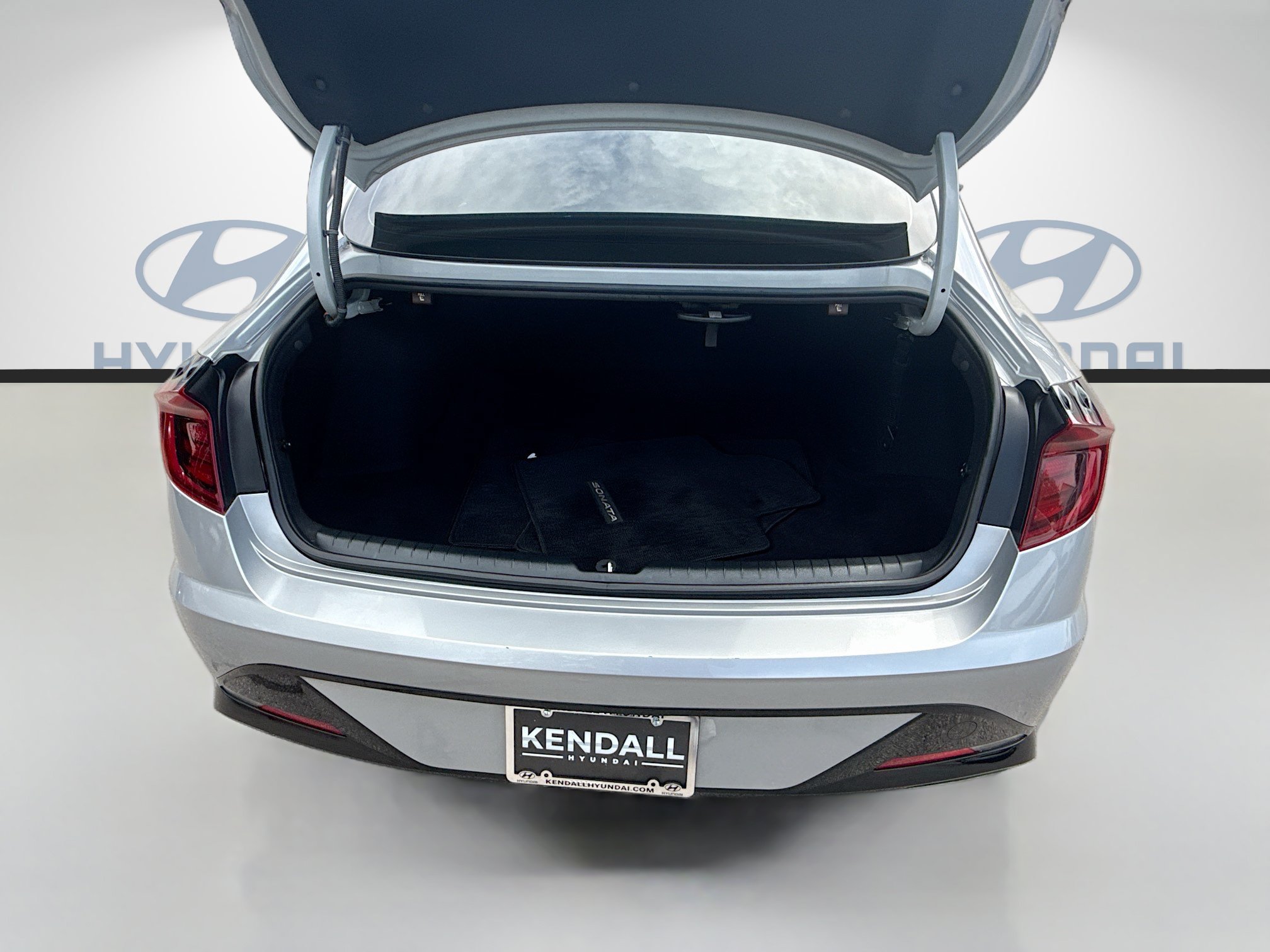 Used 2023 Hyundai Sonata SEL Plus w/ Cargo Package FWD image 25