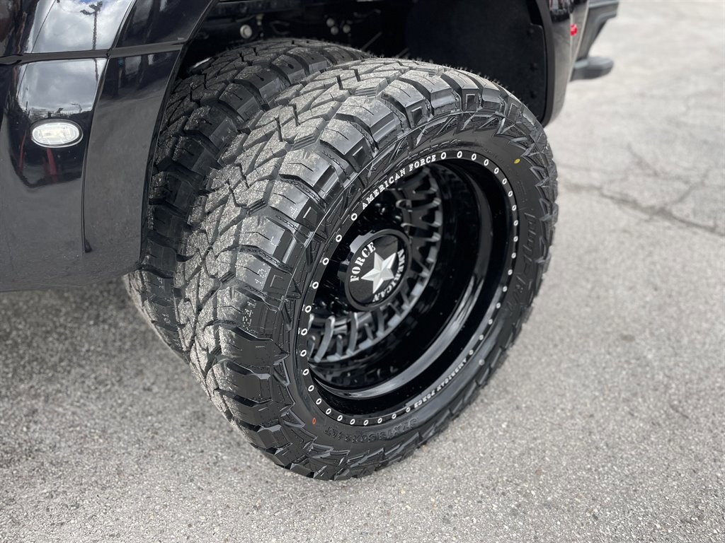 Used 2023 Ford F450 Platinum w/ FX4 Off-Road Package image 41