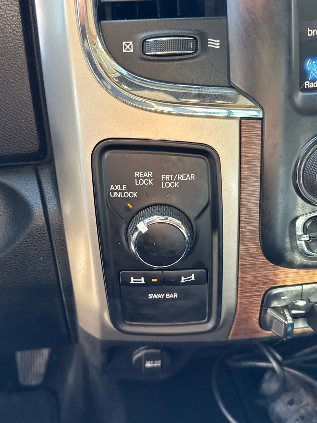 Used 2015 RAM 2500 Power Wagon Laramie image 19