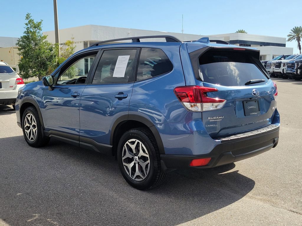 Used 2019 Subaru Forester Premium image 4