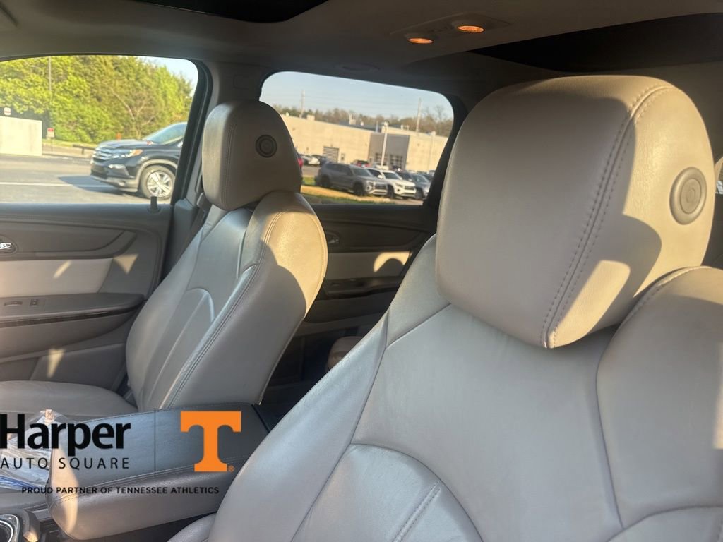 Used 2015 GMC Acadia SLT image 12