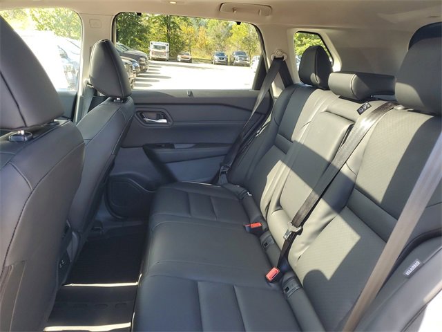 New 2026 Nissan Rogue SV image 24