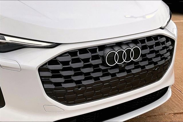Used 2025 Audi Q5 Premium Plus w/ Premium Plus image 30