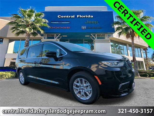 Certified 2024 Chrysler Pacifica Touring-L image 1