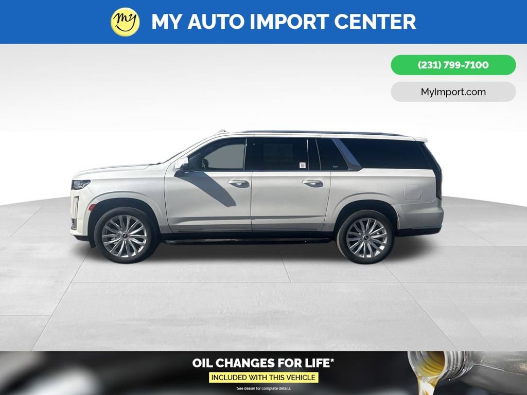 Used 2022 Cadillac Escalade ESV Luxury image 4