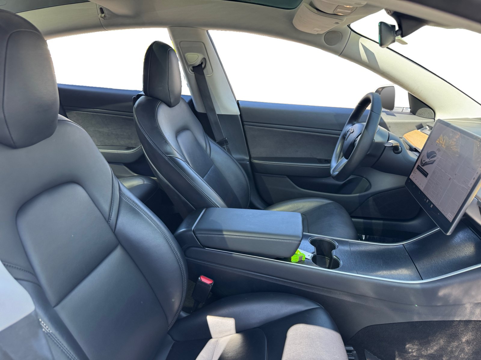 Used 2018 Tesla Model 3 Long Range RWD image 15