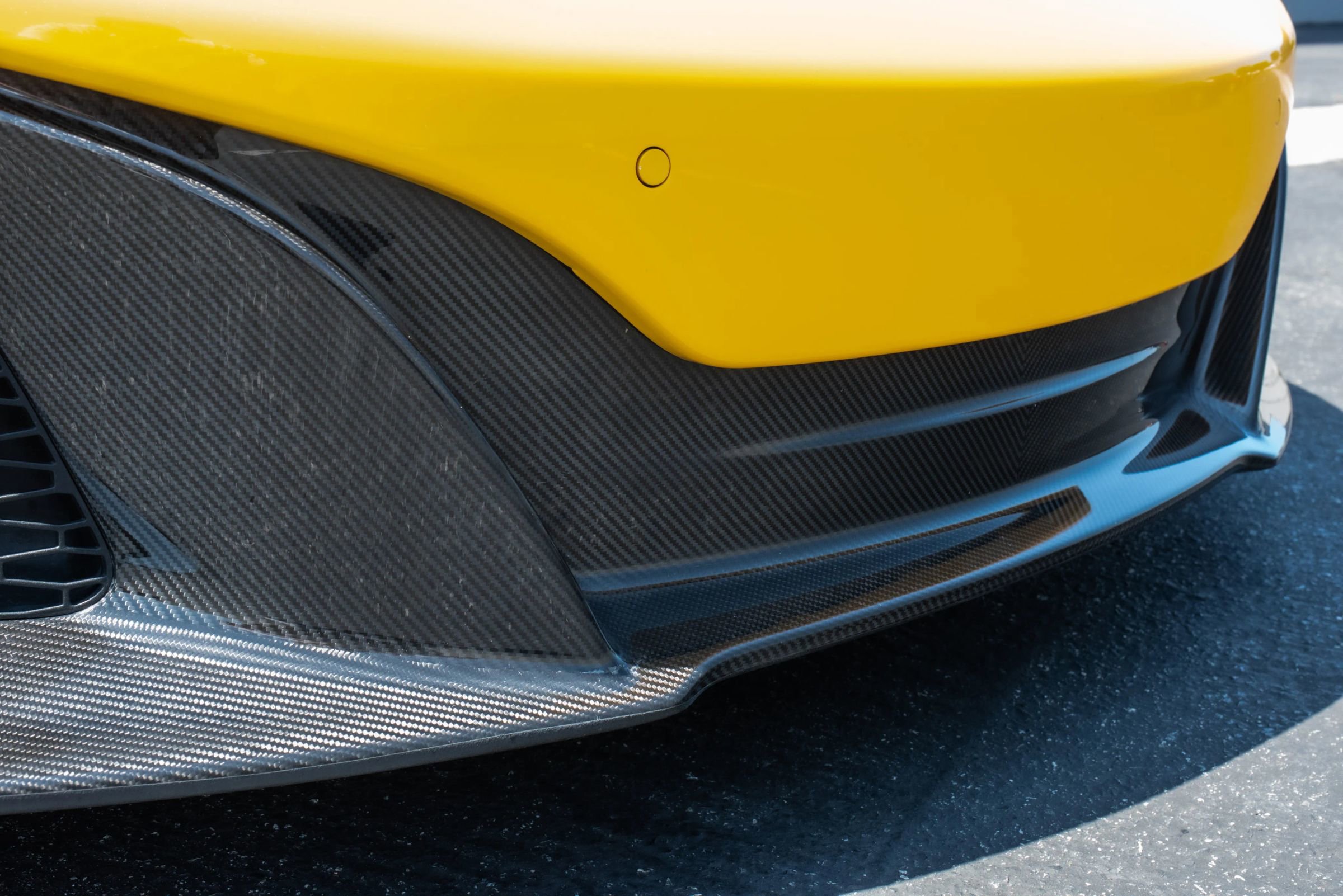 Used 2015 McLaren 650S Spider image 30