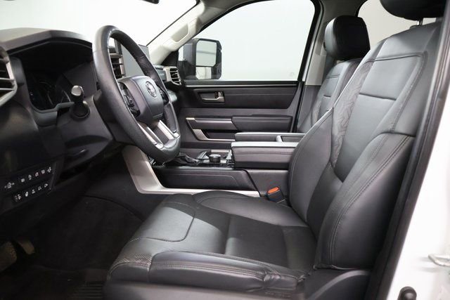 Used 2022 Toyota Tundra SR5 w/ SR5 Premium Package RWD image 12