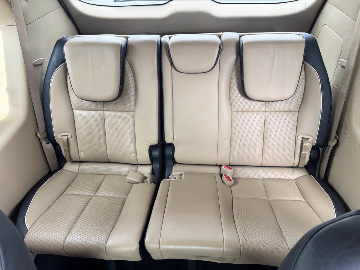 Used 2016 Kia Sedona SX FWD image 29
