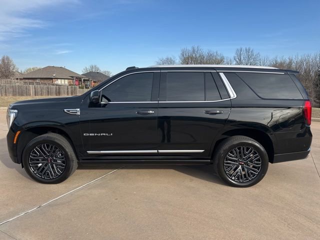 Used 2025 GMC Yukon Denali w/ Denali Reserve Package image 2