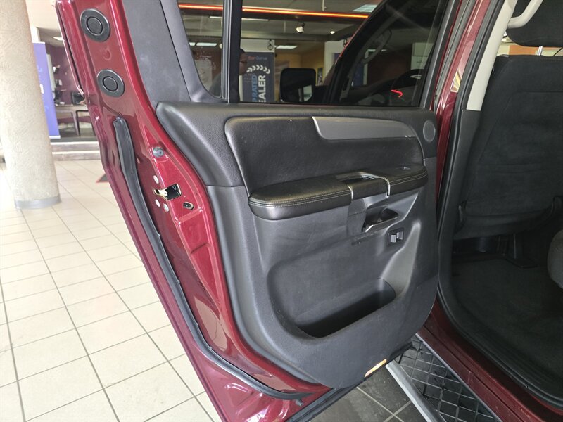 Used 2012 Nissan Armada SV AWD/4WD image 10