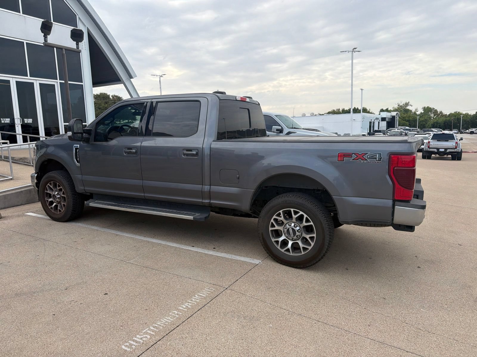 Used 2022 Ford F250 Lariat w/ Lariat Ultimate Package AWD/4WD image 2