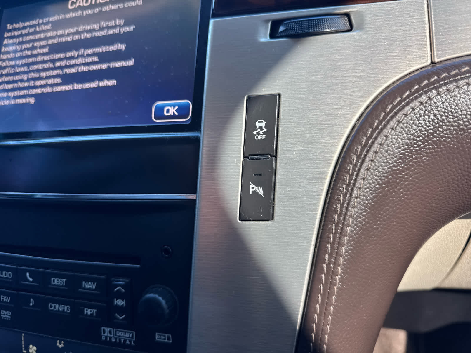 Used 2014 Cadillac Escalade ESV Platinum image 33