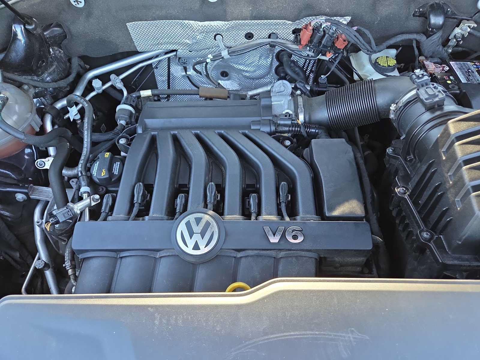 Used 2021 Volkswagen Atlas SE w/ Panoramic Sunroof Package FWD image 17