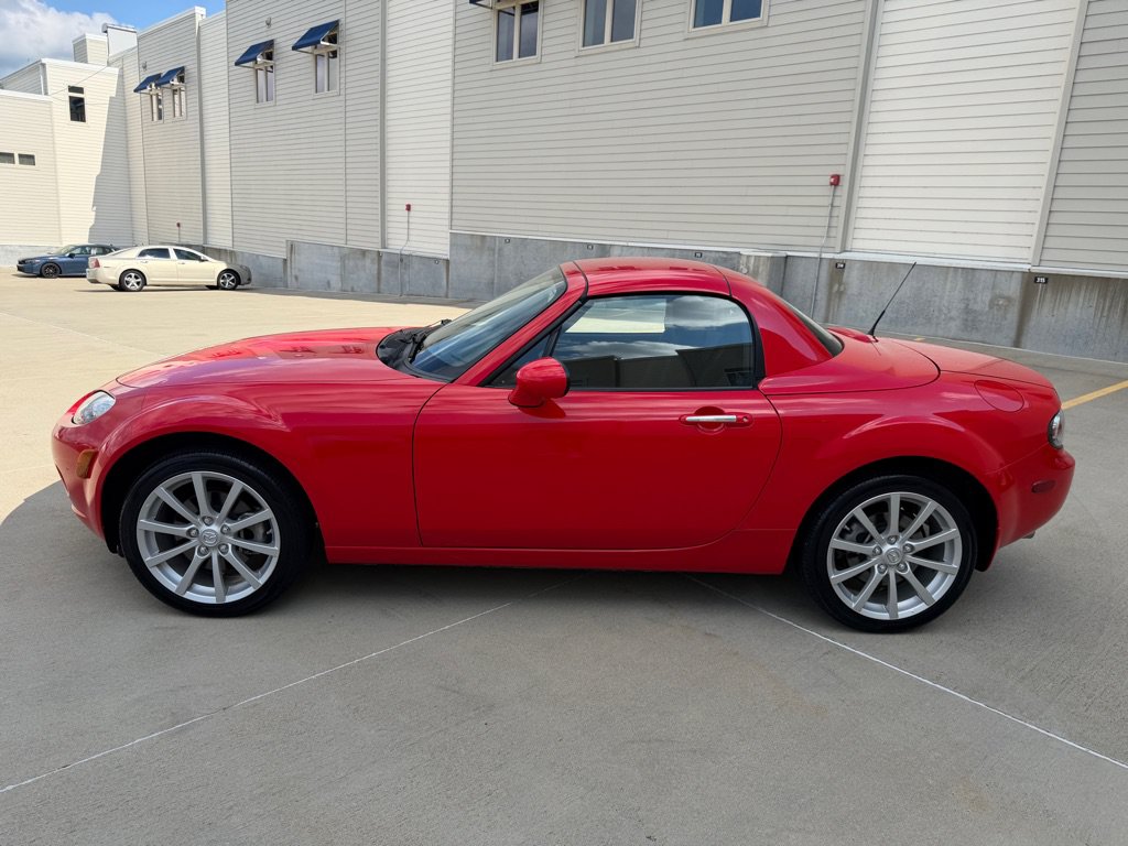 Used 2008 MAZDA MX-5 Miata Touring RWD image 24