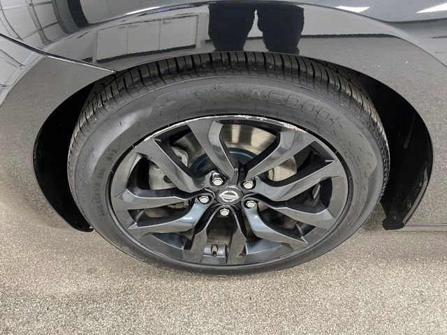 Used 2019 Nissan 370Z Coupe RWD image 15