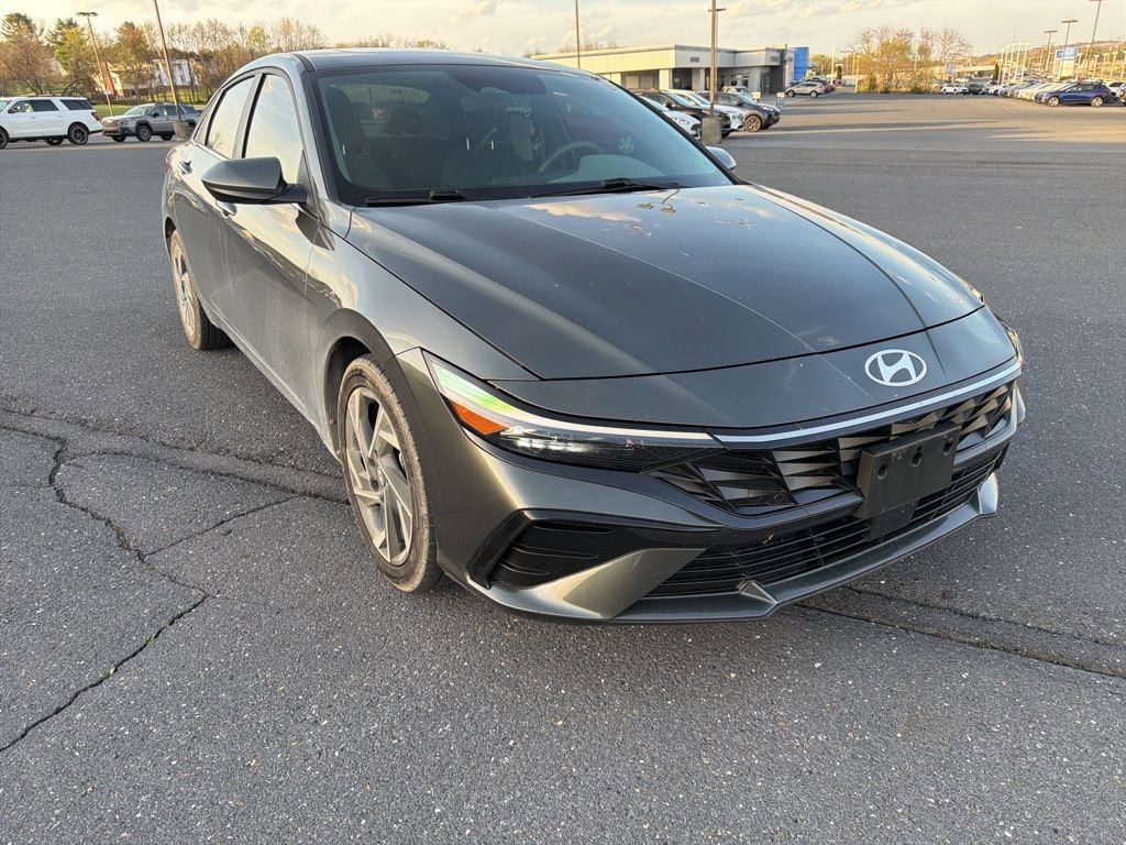 Used 2024 Hyundai Elantra SEL w/ Convenience Package image 7