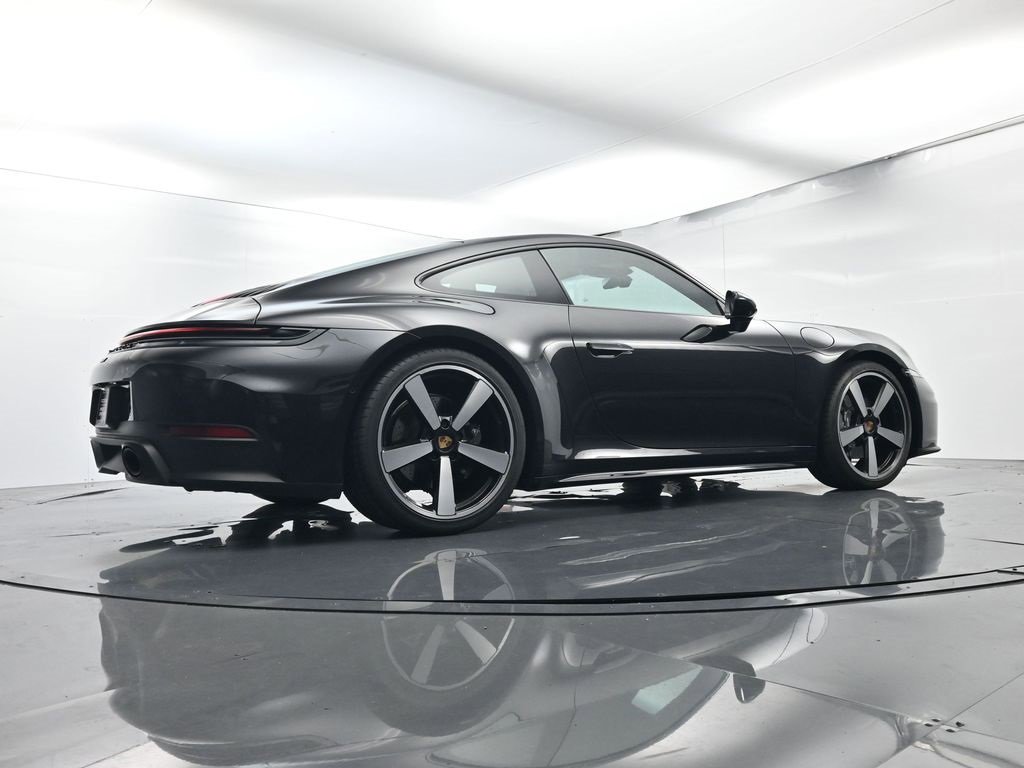 Used 2025 Porsche 911 Carrera w/ Premium Package image 50