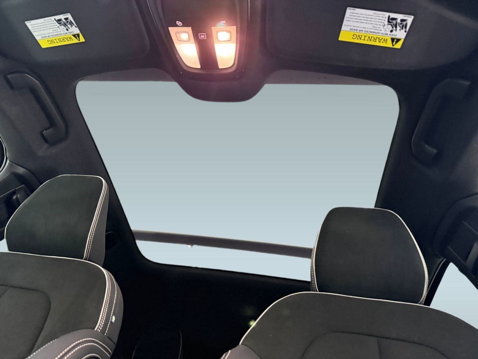 Used 2023 Volvo C40 P8 Recharge Ultimate image 14