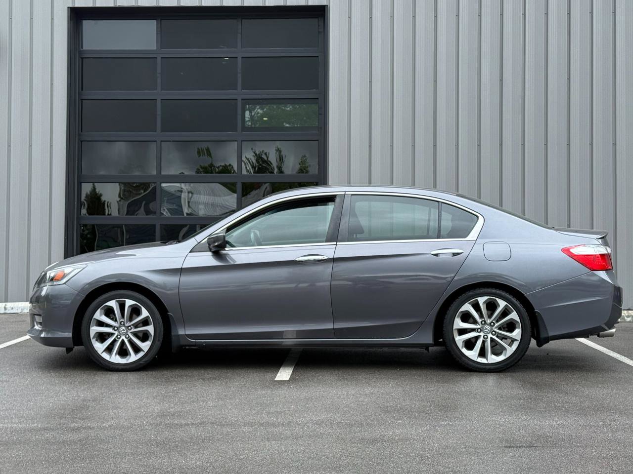 Used 2015 Honda Accord Sport image 8
