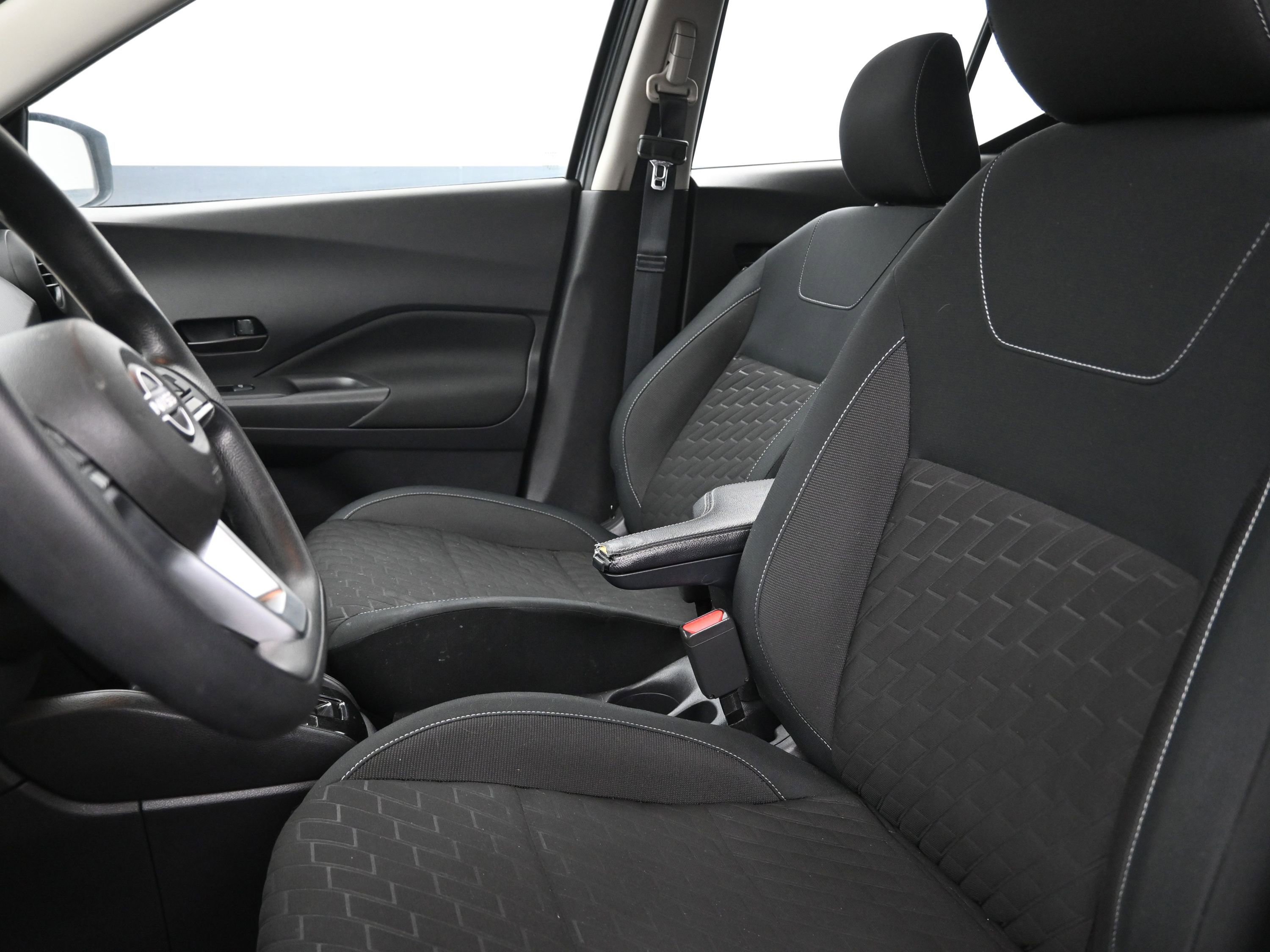 Used 2022 Nissan Kicks S w/ Interior Electronics Package FWD image 11