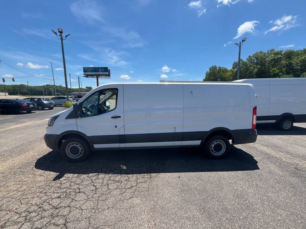 Used 2018 Ford Transit 250 148 Low Roof RWD image 1