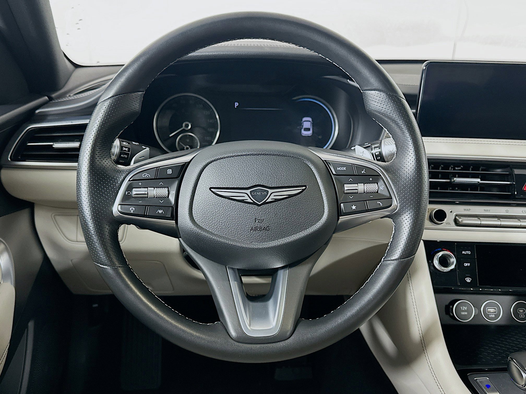 Used 2025 Genesis G70 2.5T image 18