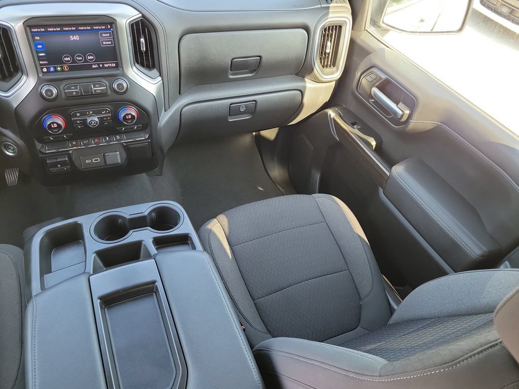 Used 2021 Chevrolet Silverado 1500 RST w/ Z71 Off-Road Package AWD/4WD image 11