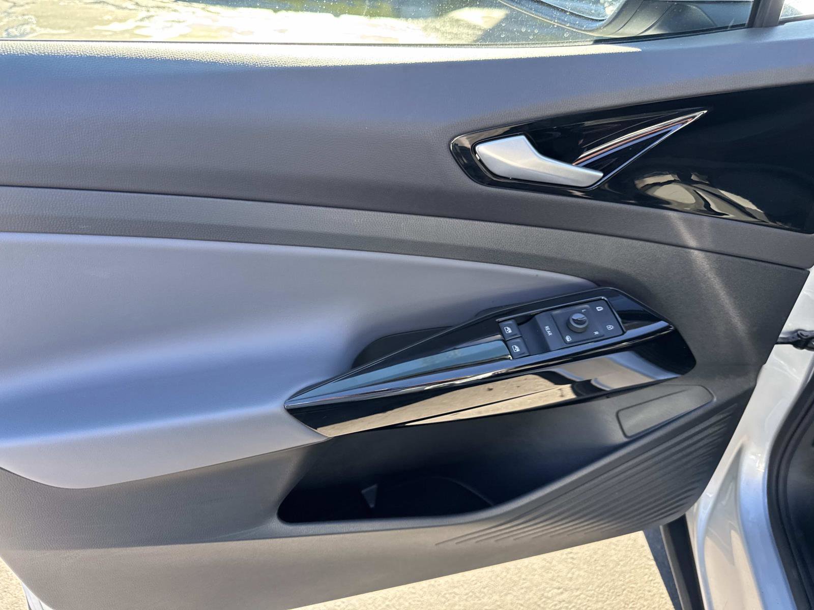 Certified 2022 Volkswagen ID.4 Pro image 15