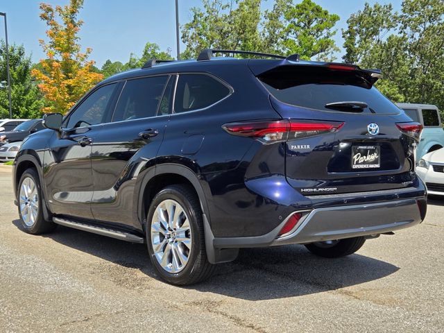 Used 2024 Toyota Highlander Limited AWD/4WD image 3