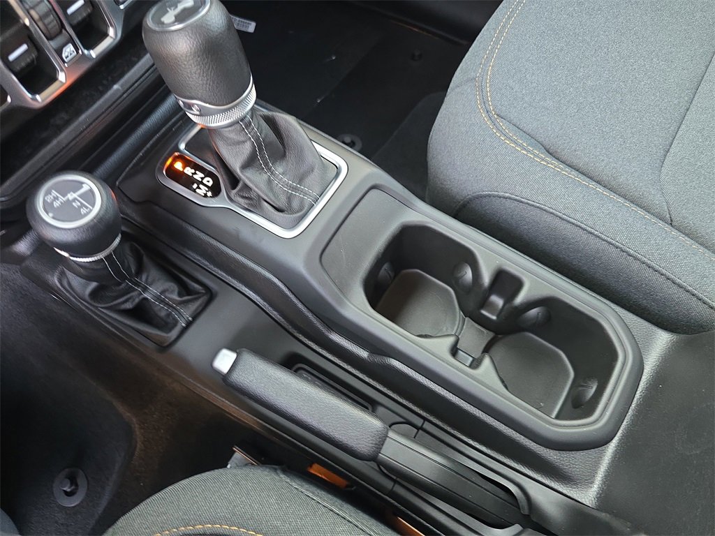 New 2025 Jeep Wrangler Sport S image 24