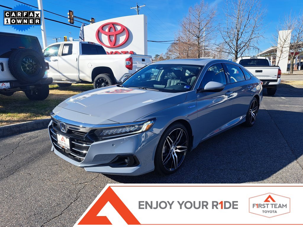 Used 2022 Honda Accord Touring image 1