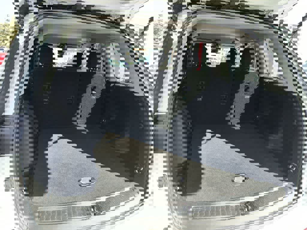 Used 2023 Jeep Grand Cherokee Laredo image 22