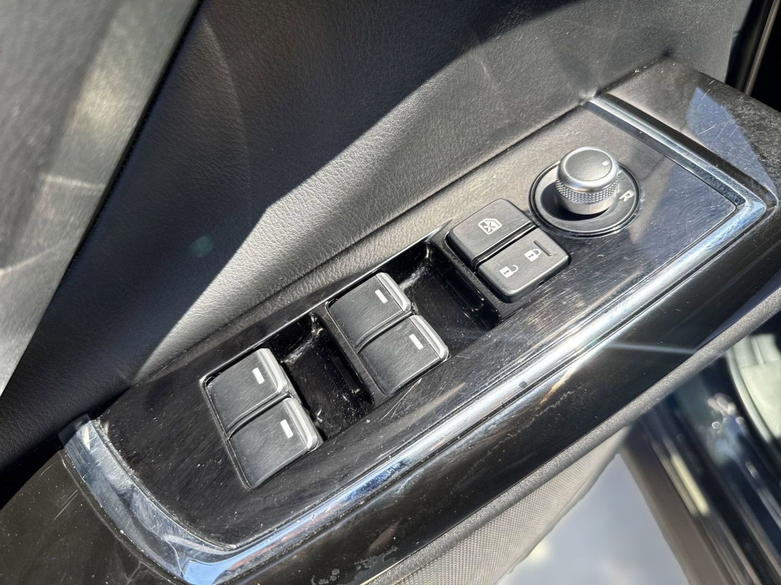 Used 2023 MAZDA CX-9 Touring image 11