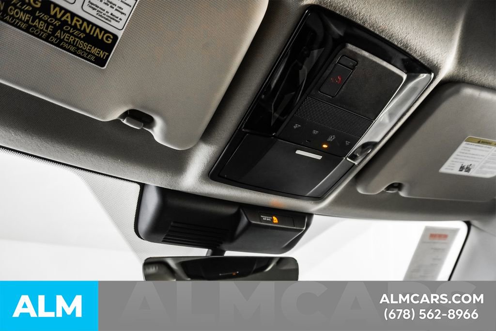 Used 2025 Mitsubishi Outlander SE image 57