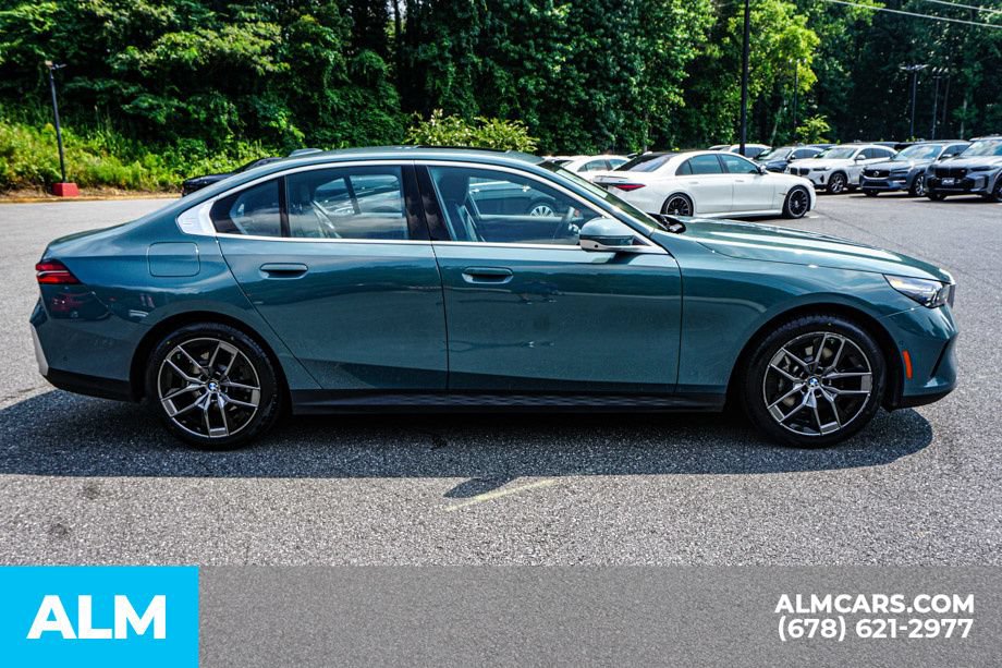 Used 2026 BMW 530i RWD image 8